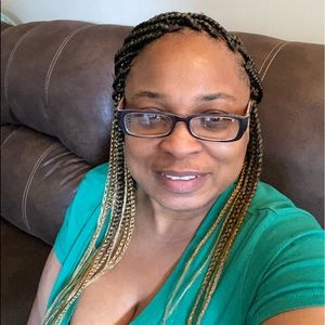 Meet your Posher, Kimberly